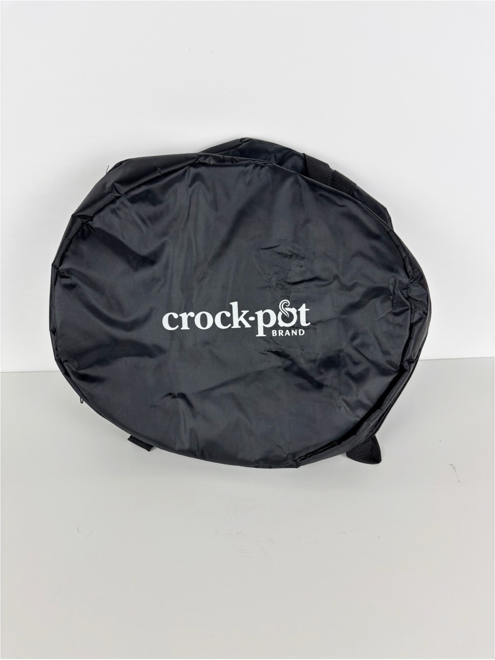 Crock Pot Insulated Slow Cooker
Carrier Travel Bag Black Fits 6-7 Qt
Crockpot
